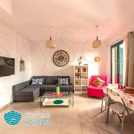 Skysea Holidays City Center Suites مالقة المظهر الخارجي الصورة