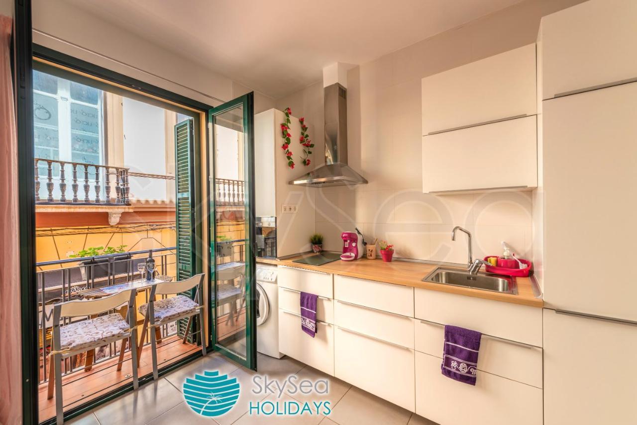 Skysea Holidays City Center Suites مالقة المظهر الخارجي الصورة