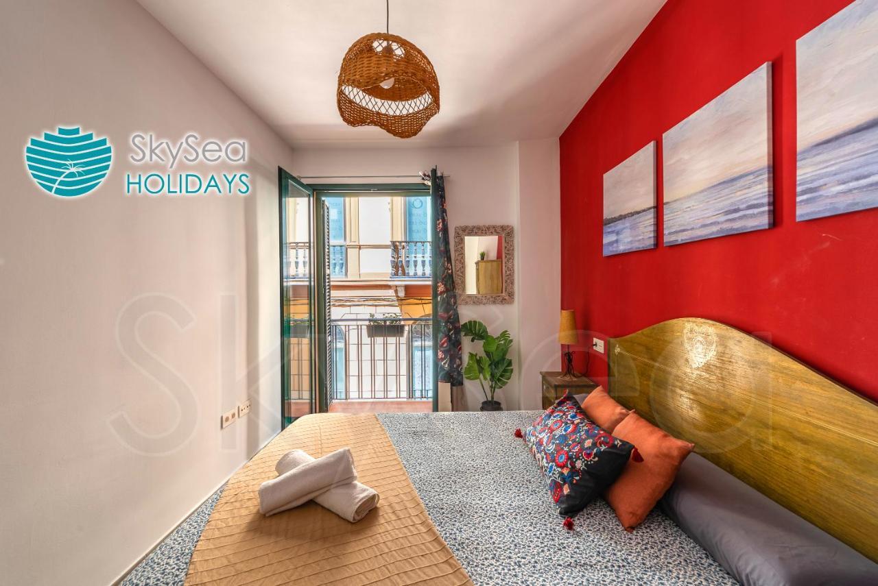 Skysea Holidays City Center Suites مالقة المظهر الخارجي الصورة