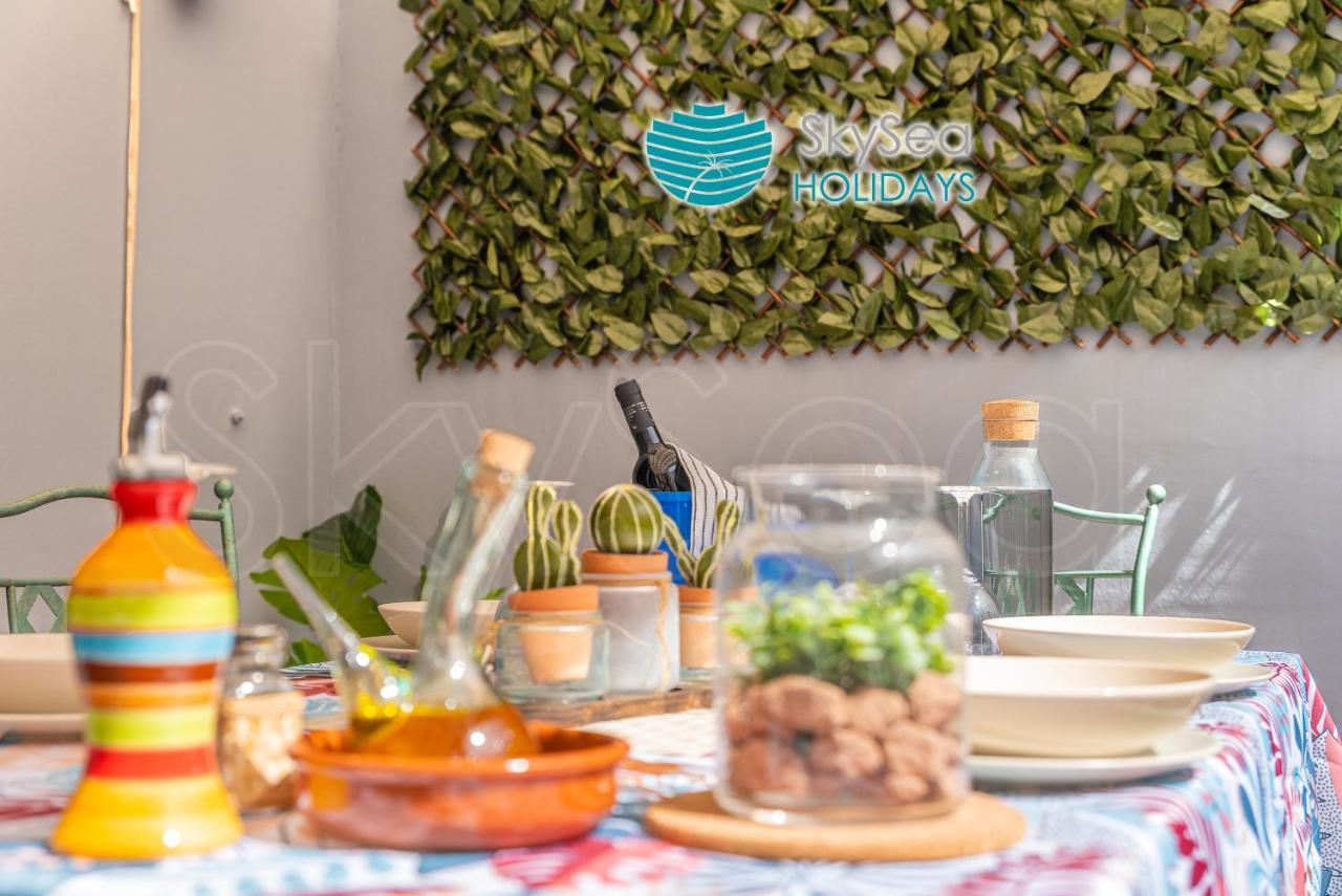 Skysea Holidays City Center Suites مالقة المظهر الخارجي الصورة