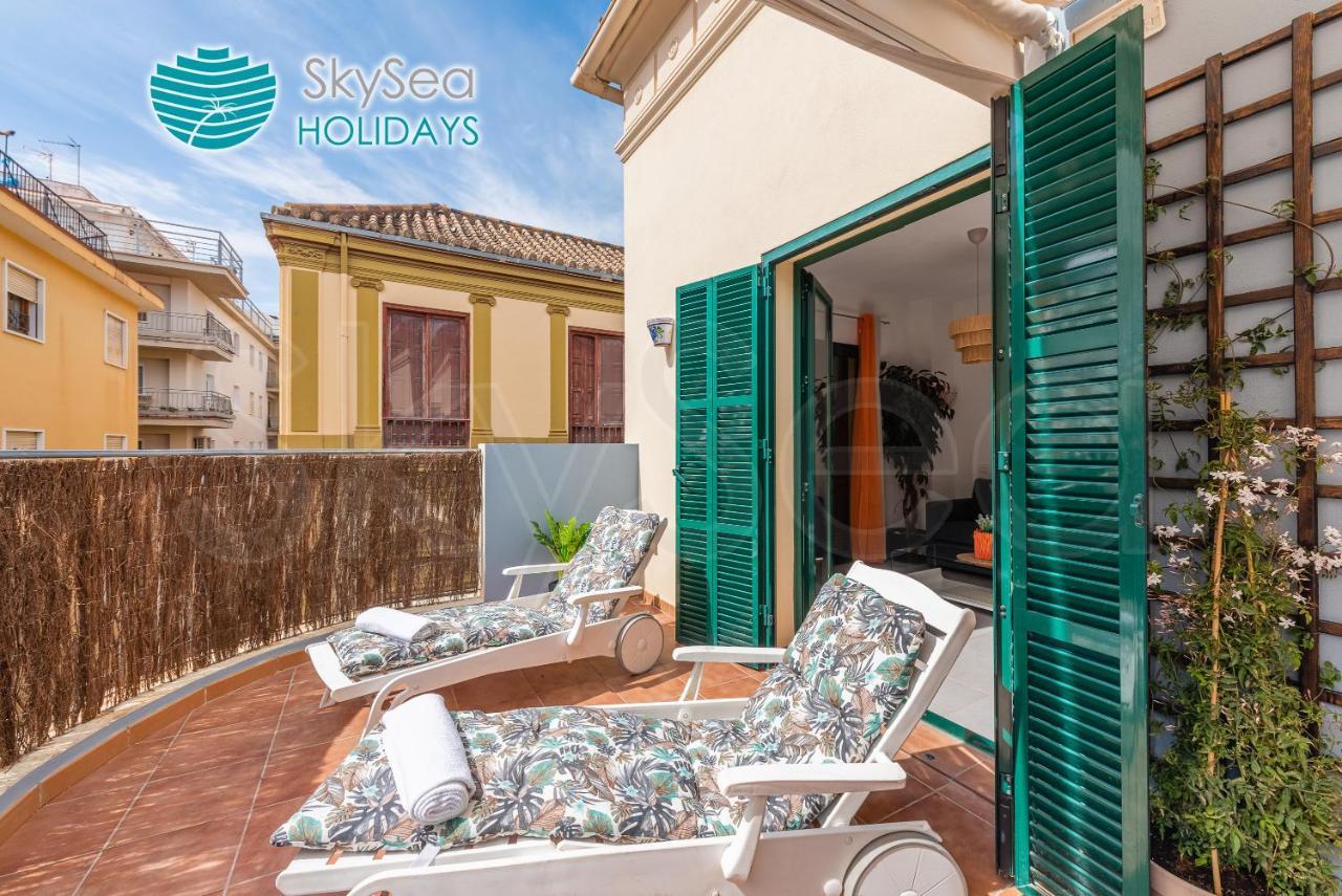Skysea Holidays City Center Suites مالقة المظهر الخارجي الصورة