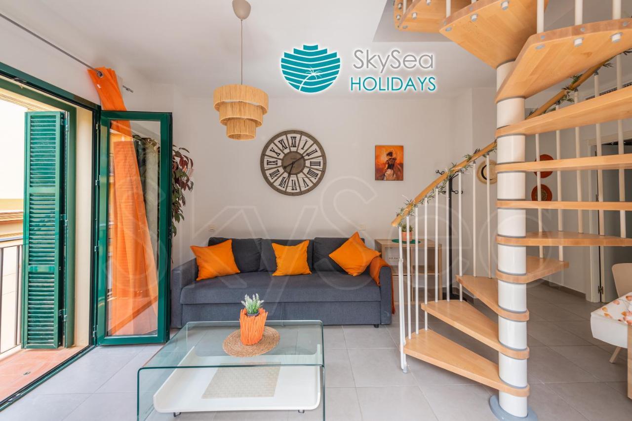 Skysea Holidays City Center Suites مالقة المظهر الخارجي الصورة