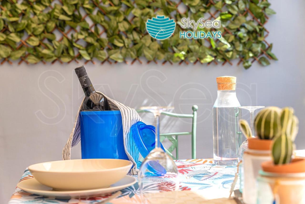 Skysea Holidays City Center Suites مالقة المظهر الخارجي الصورة