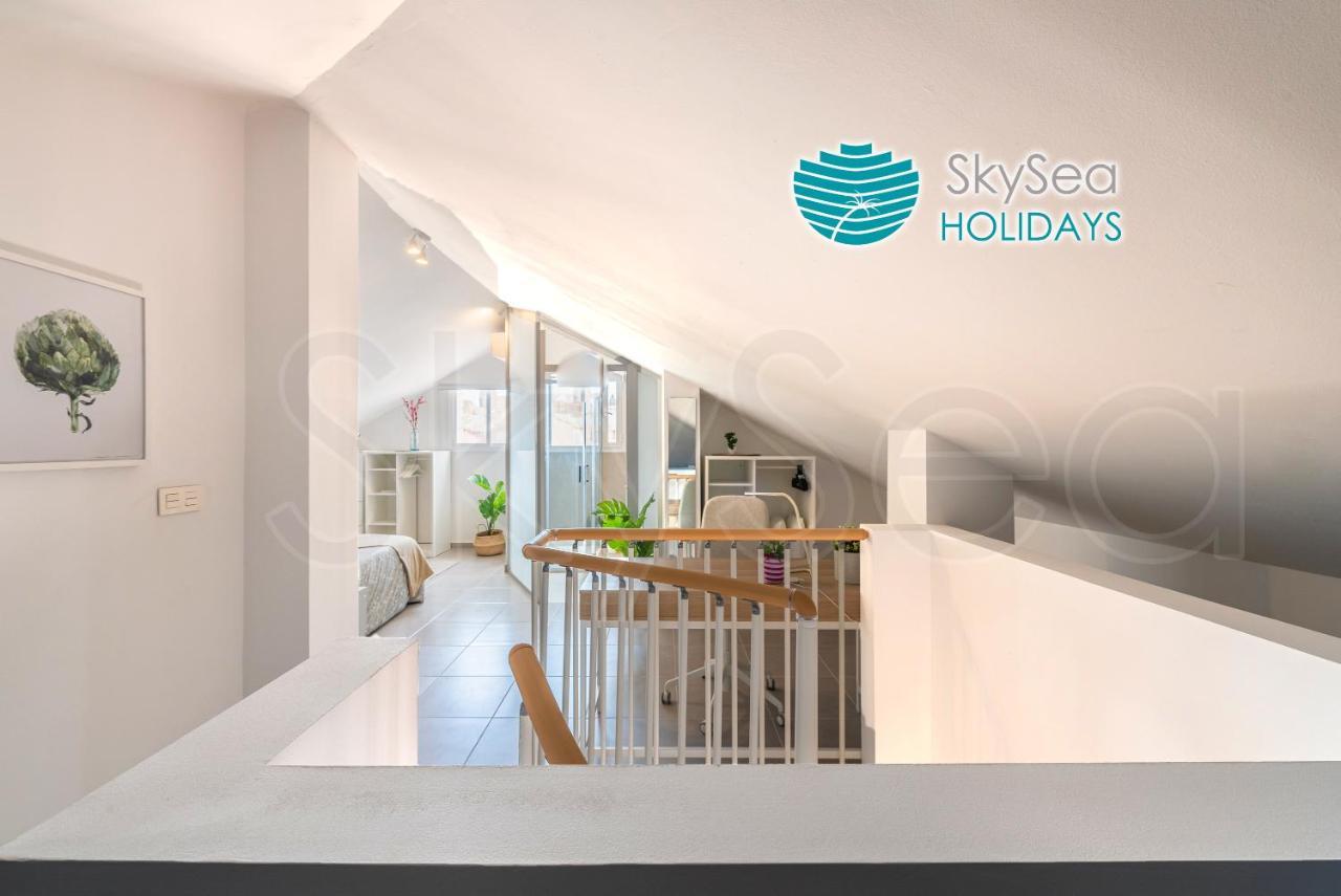 Skysea Holidays City Center Suites مالقة المظهر الخارجي الصورة