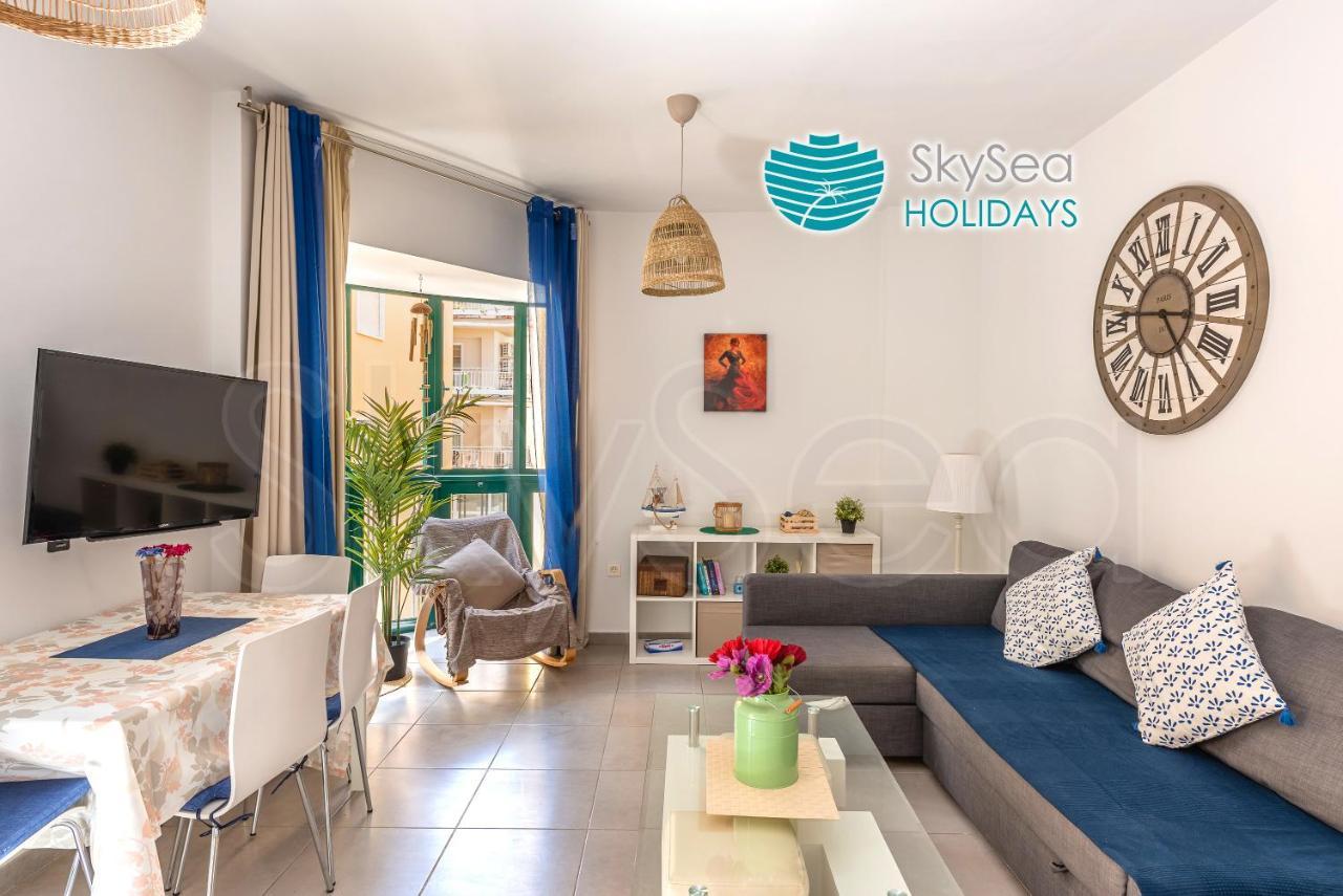 Skysea Holidays City Center Suites مالقة المظهر الخارجي الصورة