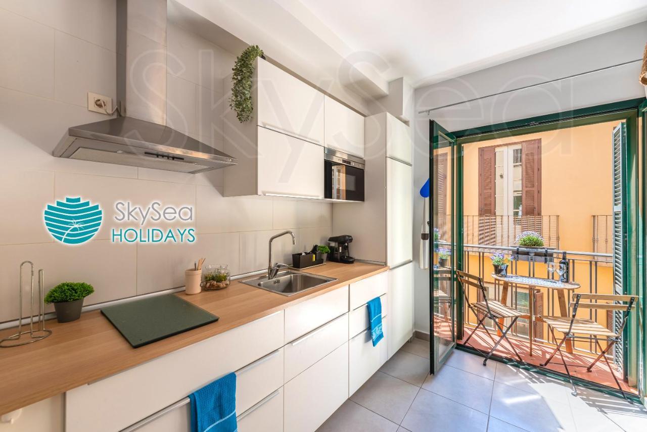 Skysea Holidays City Center Suites مالقة المظهر الخارجي الصورة